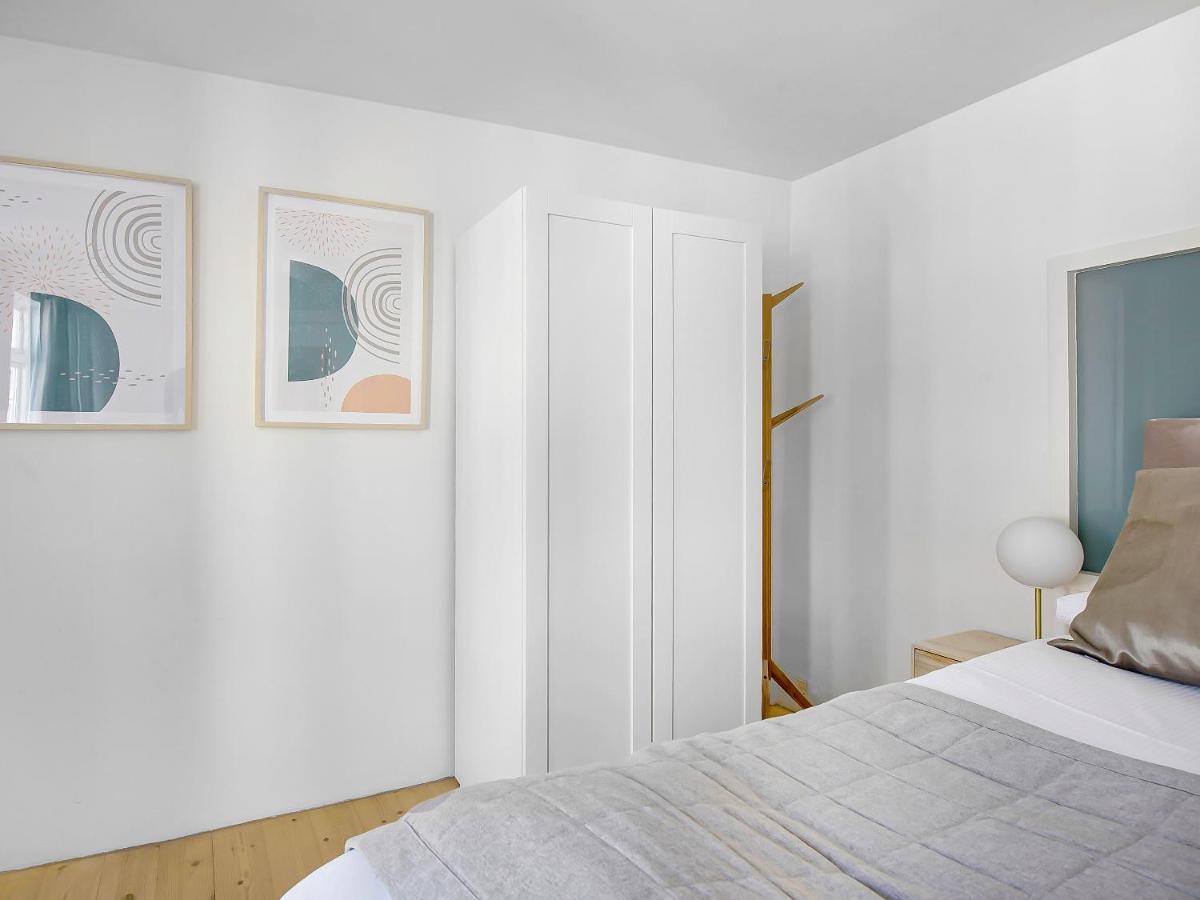 Sanders Main - Endearing Two-Bedroom Duplex Apartment With A Balcony Next To Magical Nyhavn Kopenhagen Bagian luar foto